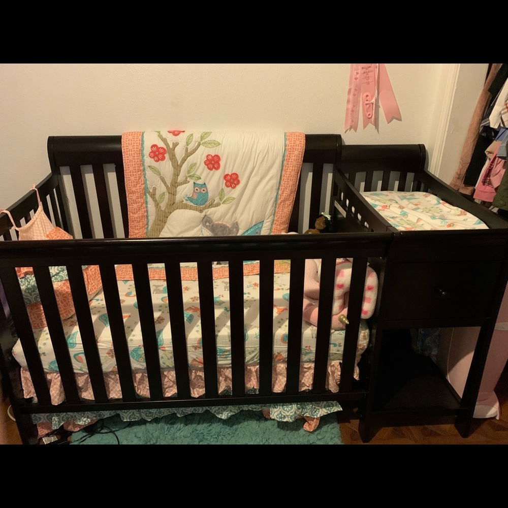 Crib and bedding set